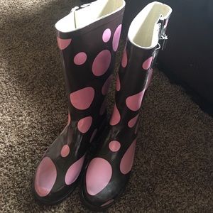 Rain boots